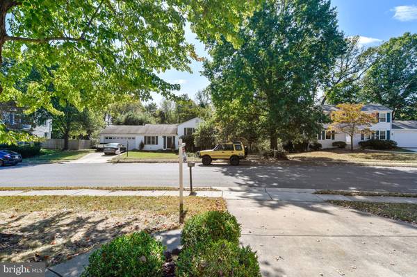 Centreville, VA 20121,14564 WOODLAND RIDGE DR