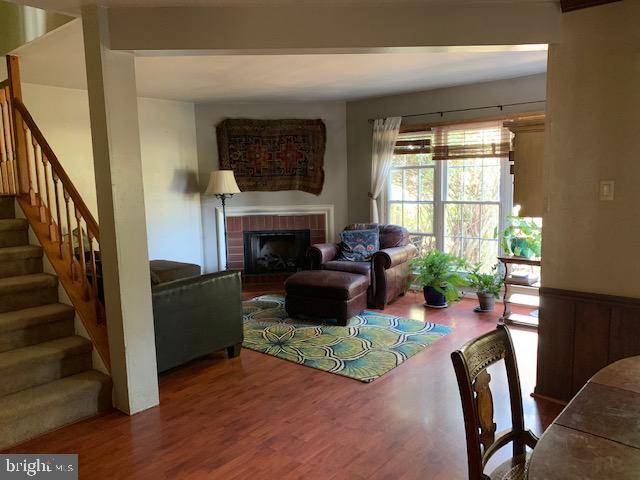 Newtown, PA 18940,464 TRUMBULL CT