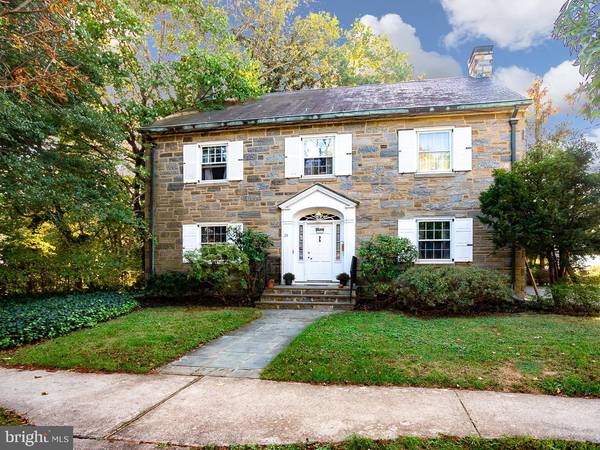 24 FARNSWORTH AVE, Bordentown, NJ 08505