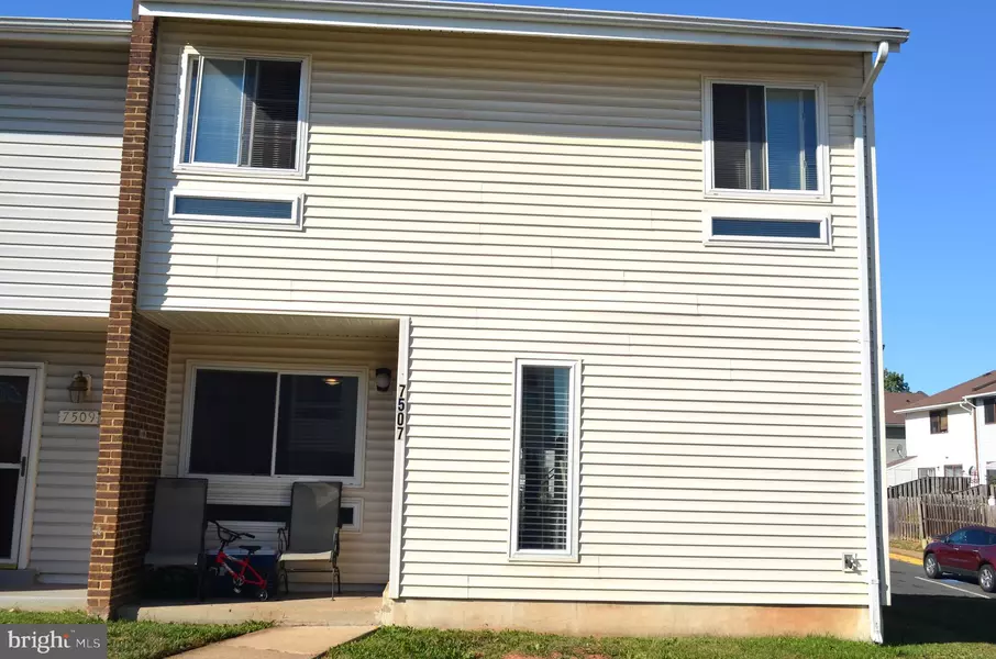 7507 CLEMSON CT #72, Manassas, VA 20109