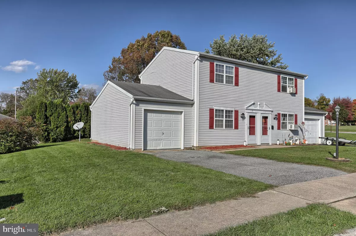 Cleona, PA 17042,3 DOGWOOD LN