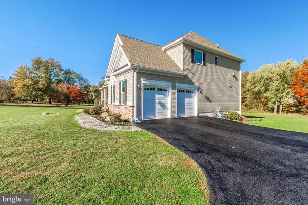 Garnet Valley, PA 19060,711 FEATHERBED LN