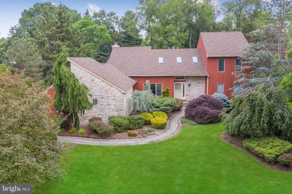 17 SARAH DR, Princeton Junction, NJ 08550