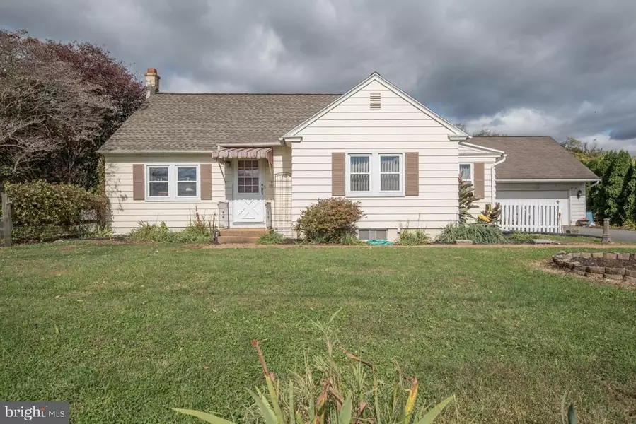 328 PENN ST, Washington Boro, PA 17582