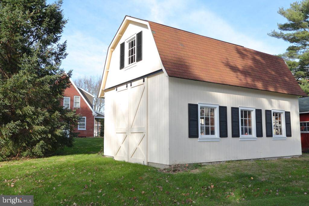 Strasburg, PA 17579,102 S JACKSON ST