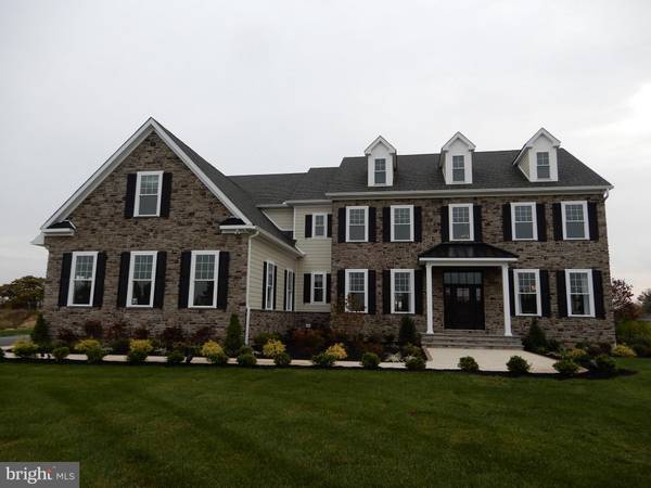 3 GRACE CIR, Newtown, PA 18940