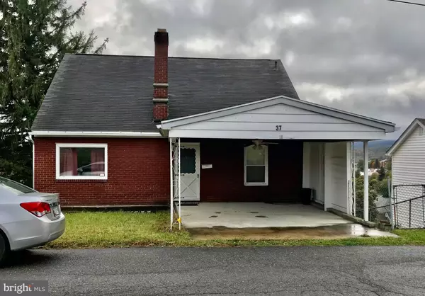 37 MOUNT PLEASANT ST, Frostburg, MD 21532