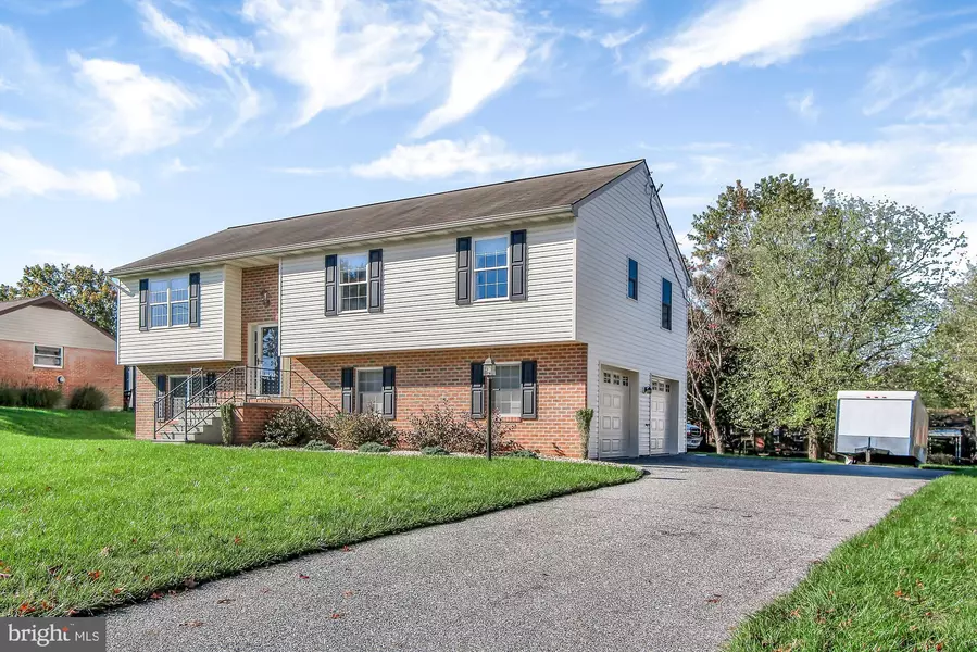 2351 SYCAMORE RD, York, PA 17408