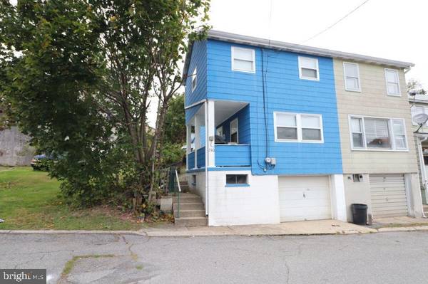 240 E HOLLAND ST, Summit Hill, PA 18250