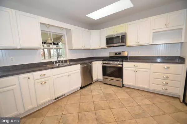 Alexandria, VA 22315,7812 KINCARDINE CT