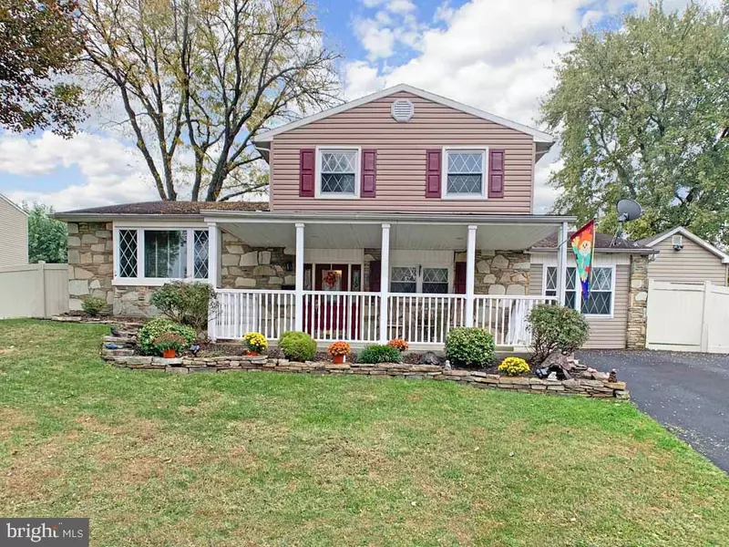 532 FAIRHURST RD, Fairless Hills, PA 19030