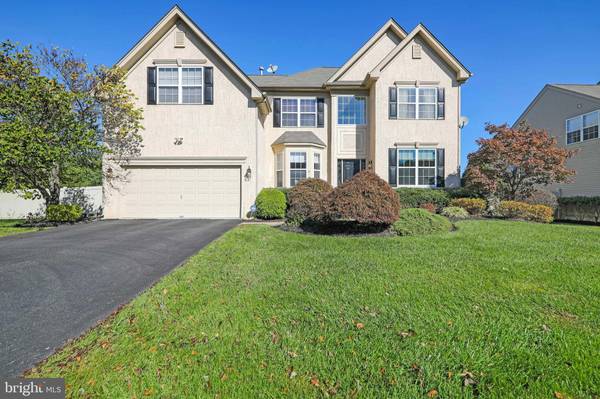 18 RIDING RUN DR, Marlton, NJ 08053