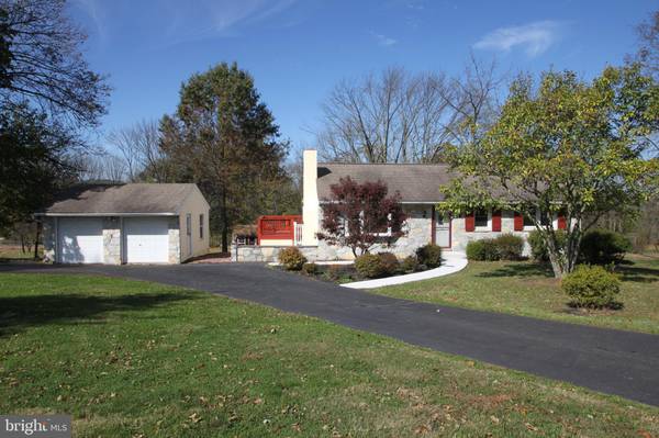 817 N LIMERICK RD, Schwenksville, PA 19473