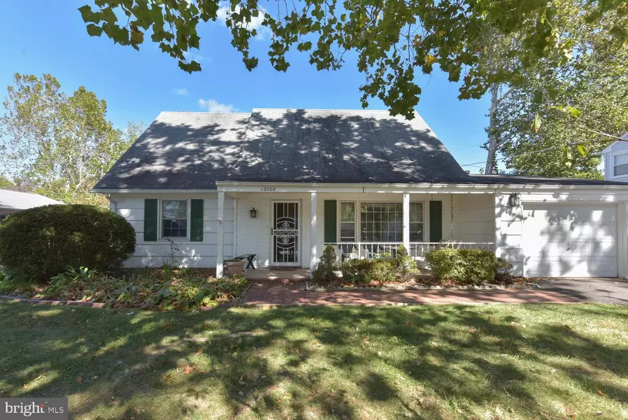 13208 POPLAR TREE RD, Fairfax, VA 22033