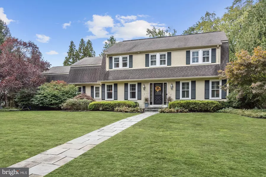 539 EAGLEBROOK DR, Moorestown, NJ 08057