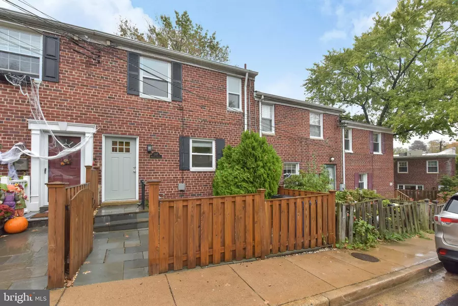 207 BURGESS AVE, Alexandria, VA 22305