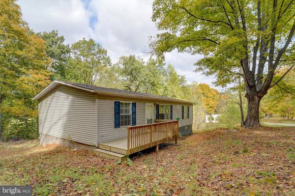 2942 LAUREL DALE RD, New Creek, WV 26743