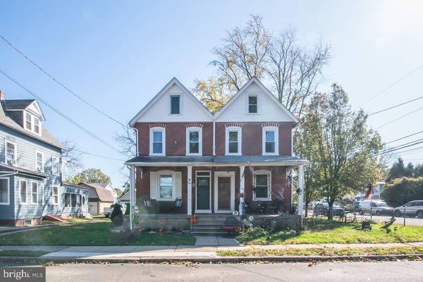 102 PARK AVE, Jenkintown, PA 19046