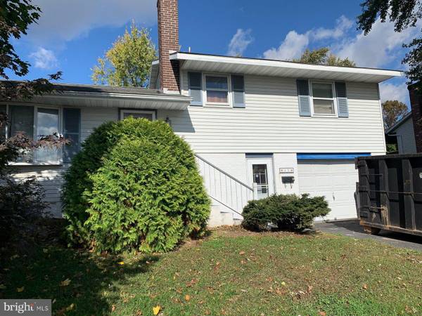 17 BRIARCLIFF RD, Elizabethtown, PA 17022