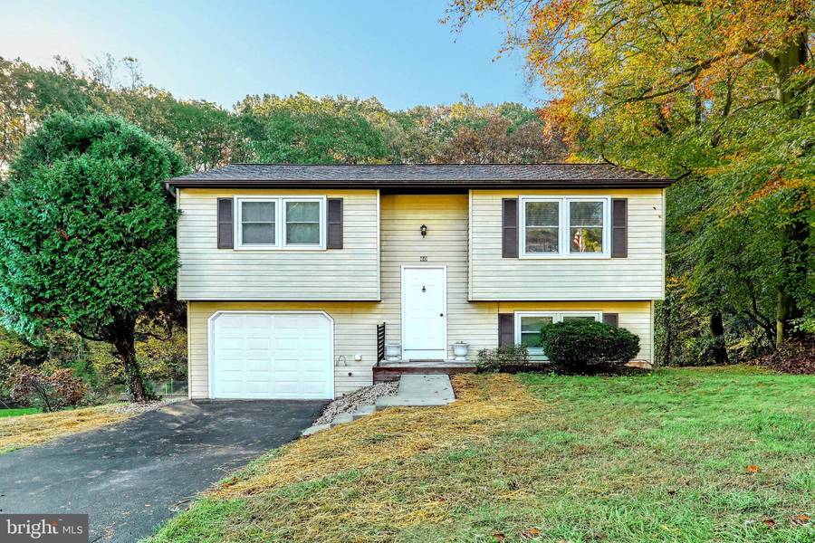 60 WHITE OAK LN, Etters, PA 17319