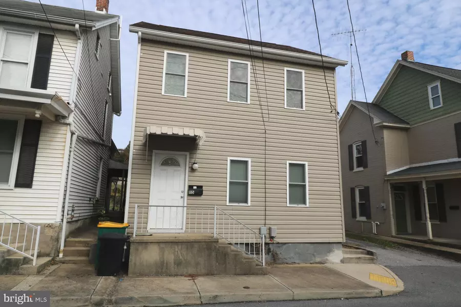 115 E NORTH ST, Waynesboro, PA 17268