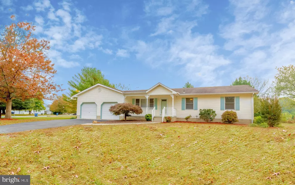 62 W INNER CIR, Dover, DE 19904