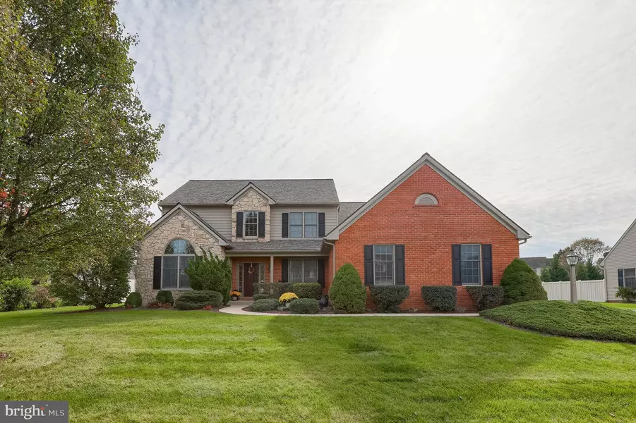 430 WAGONWHEEL RD, Lititz, PA 17543