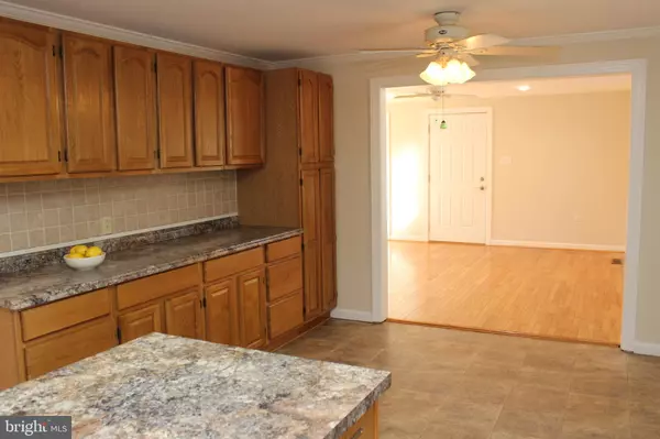 Reedville, VA 22539,508 OYSTER POINT DR