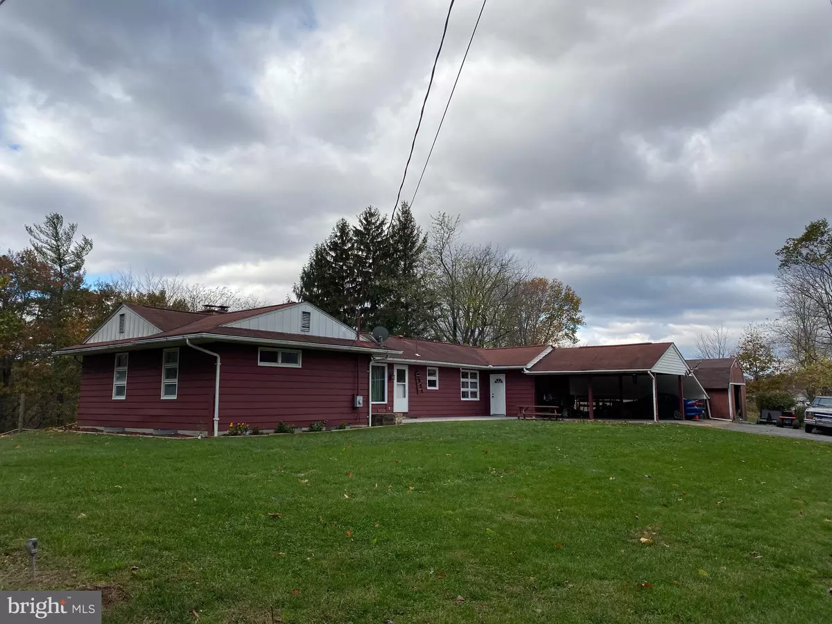 Berkeley Springs, WV 25411,125 DENT HILL LN