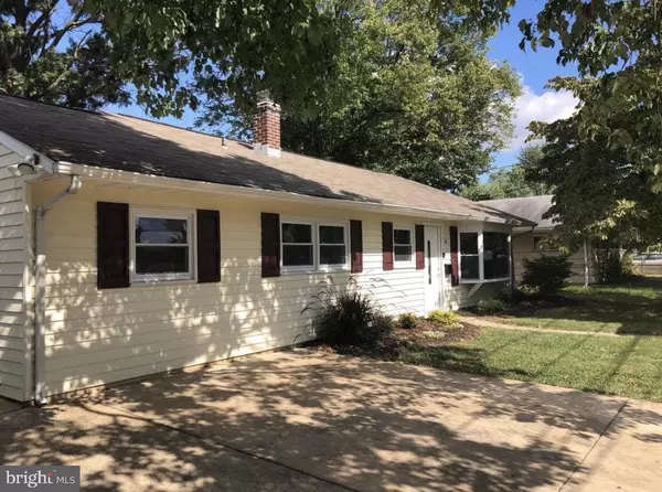 14 MALVINA LN, Newark, DE 19713