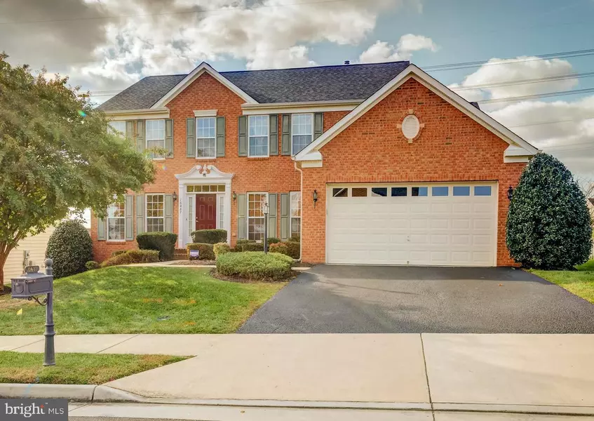 16487 BOATSWAIN CIR, Woodbridge, VA 22191