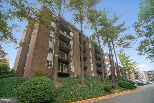 60 S VAN DORN ST #307, Alexandria, VA 22304