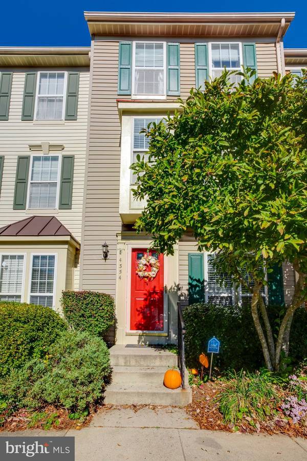 4354 SUTLER HILL SQ, Fairfax, VA 22033