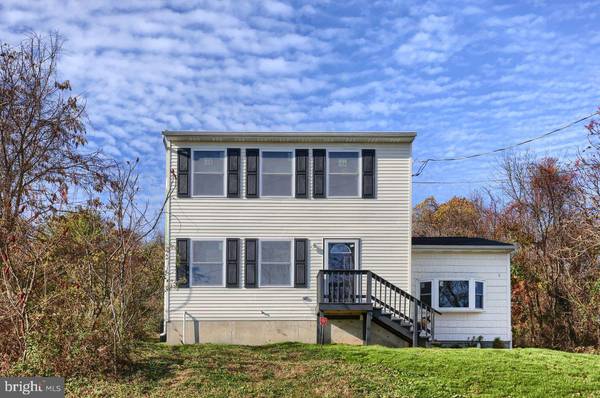 525 PLEASANT VIEW RD, Hummelstown, PA 17036