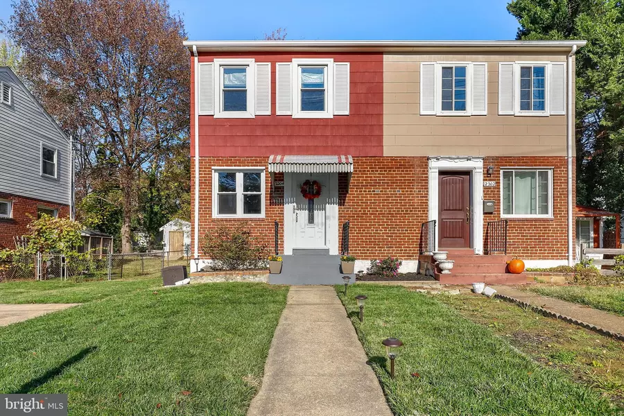 2204 DARTMOUTH DR, Alexandria, VA 22307