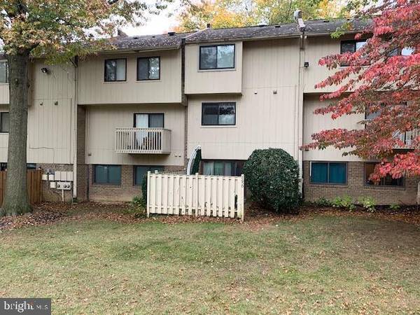 Vienna, VA 22181,2650 GLENGYLE DR #65