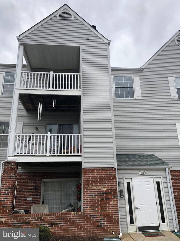 302 GROSVENOR LN #203, Stafford, VA 22556