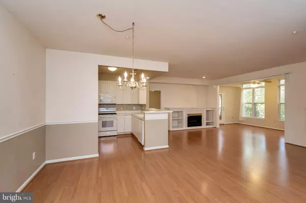 Alexandria, VA 22315,6610-E NETTIES LN