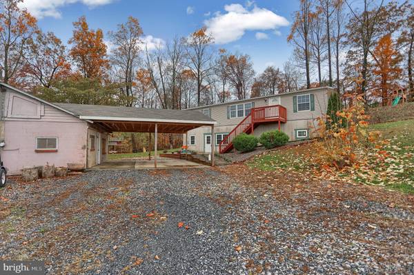 186 PISGAH HILL RD, Shermans Dale, PA 17090