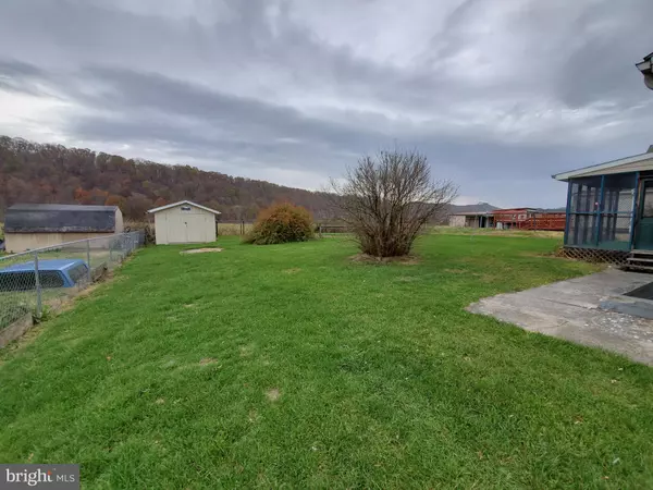 Ridgeley, WV 26753,3927 PATTERSON CREEK VILLAGE PIKE