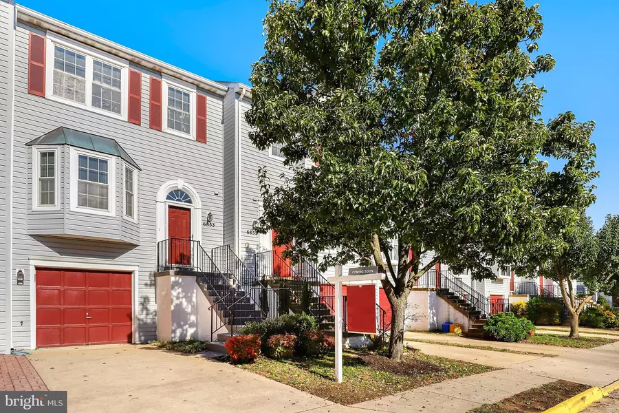 6853 SIGNATURE CIR, Alexandria, VA 22310