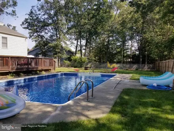 Lanoka Harbor, NJ 08734,105 FOXHOLLOW DR