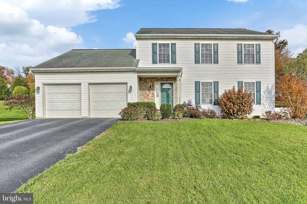 550 SILVER MAPLE CT, Mount Wolf, PA 17347