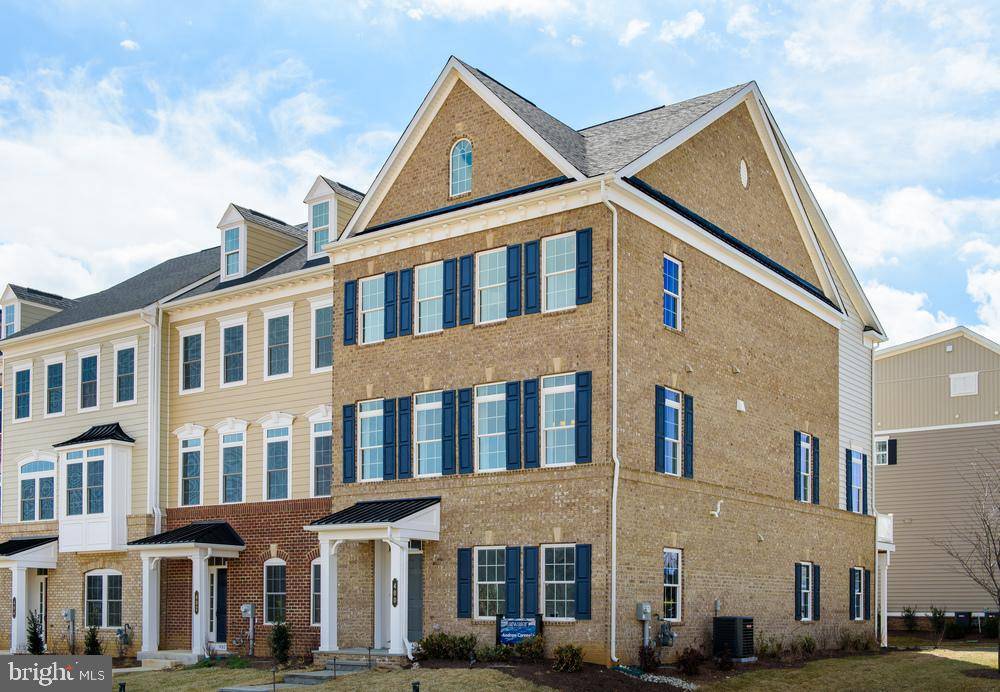 827 STONECLIFFE RD, Malvern, PA 19355