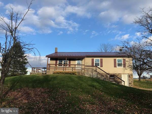 14 OAKLAWN DR, Shippensburg, PA 17257