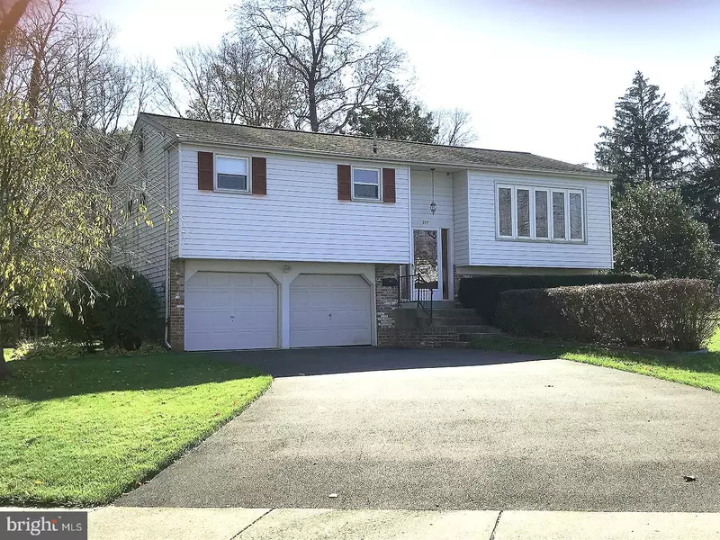 939 CORNELL DR, Warminster, PA 18974