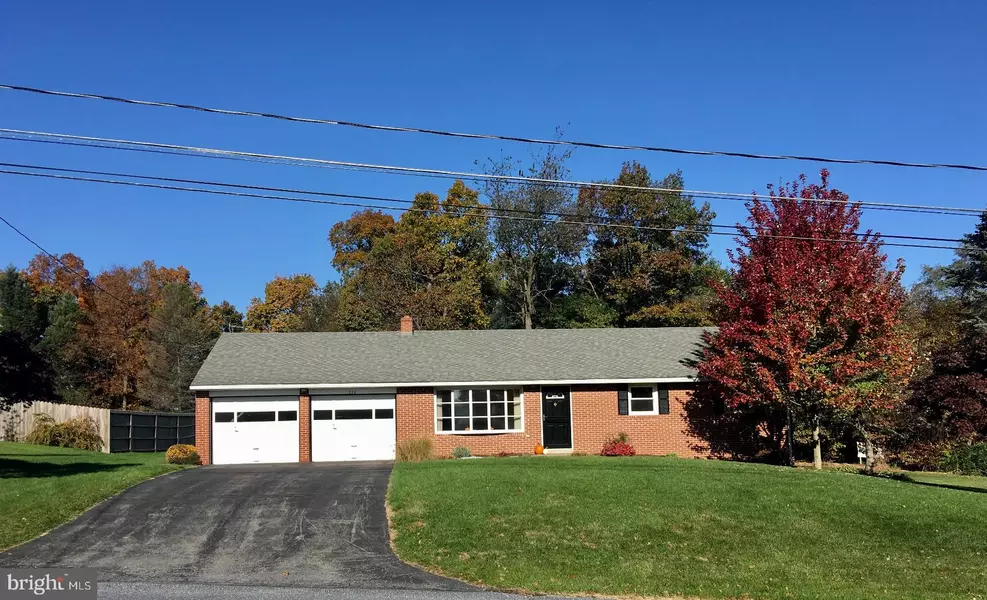 216 SNAVELY MILL RD, Lititz, PA 17543