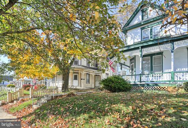 467 E MAIN ST, Annville, PA 17003