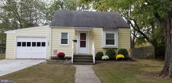 404 MANOR AVE, Carneys Point, NJ 08069