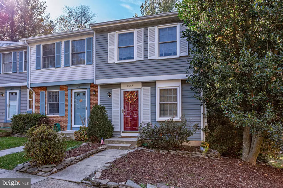 1613 HARVEST GREEN CT, Reston, VA 20194